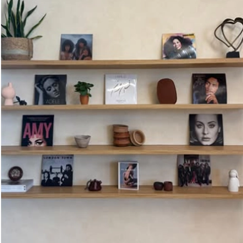 Limba Studio social wall