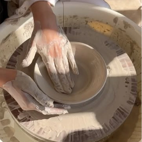 Wheel throwing session at Limba Studio