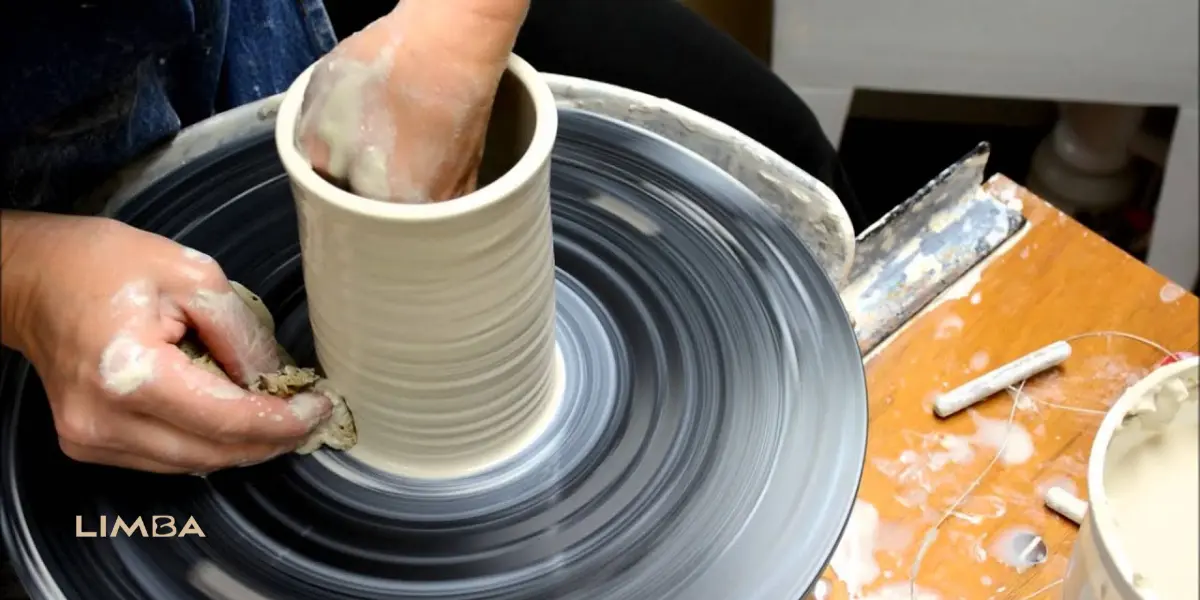 How Drinking Coffee From a Handmade Cup Affects Mood